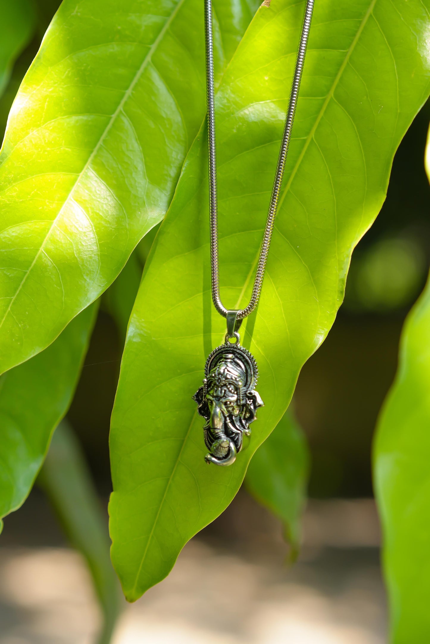 Ganesha Pendant With Chain (Silver)